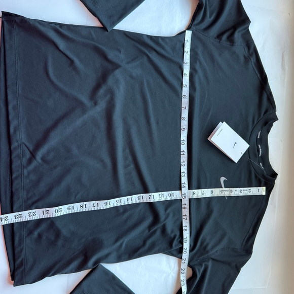 Nike Women’s Crew Neck Long Sleeve Quick Dry Active Jersey Shirt Black Medium - Picture 4 of 12